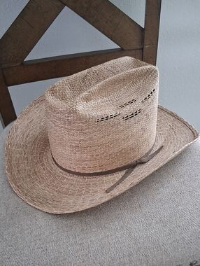 Lariat Straw Cowboy Hat with Brown Band